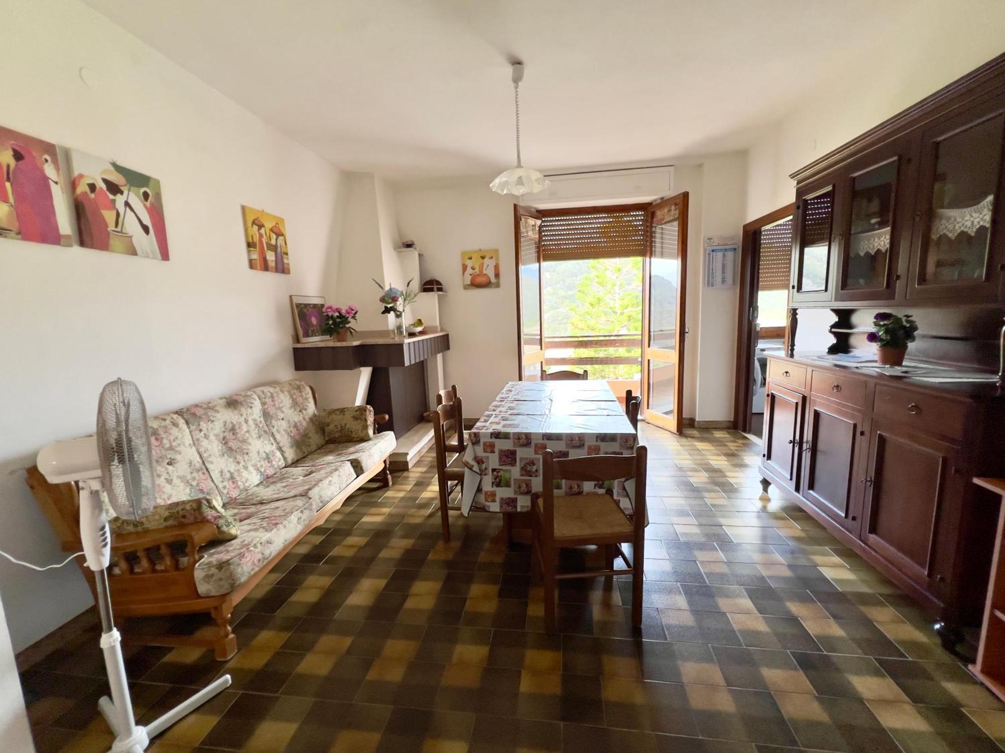 Ampio Appartamento Marina Di Арбус Экстерьер фото